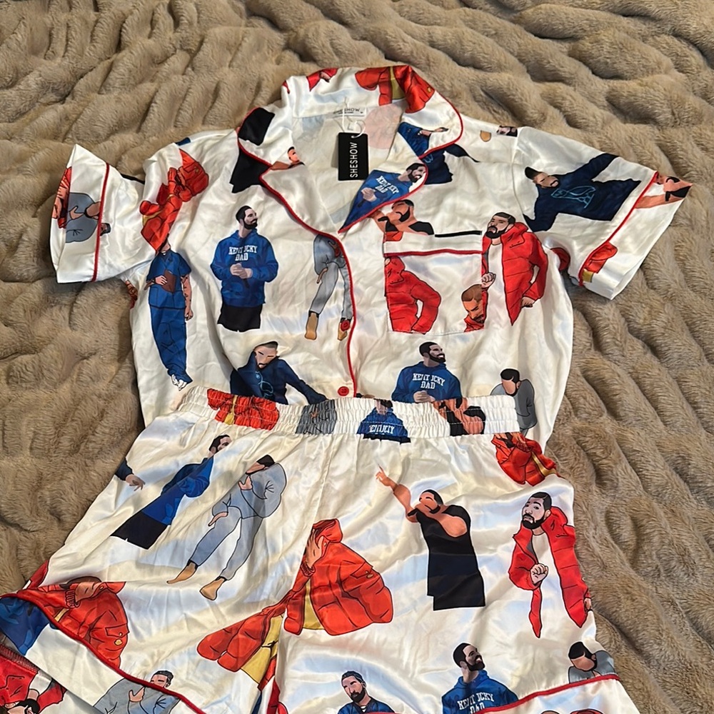 Colorful Drake Graphic Pajama Set